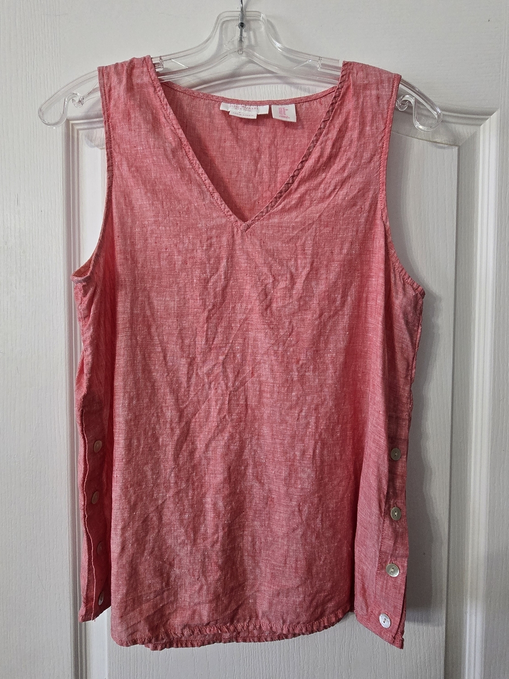Isaac Mizrahi Pink V-Neck Sleeveless Tank with Side Buttons